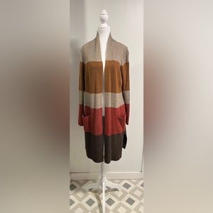 LOFT mid length cardigan. No damage like new. Smoke free home. Size L